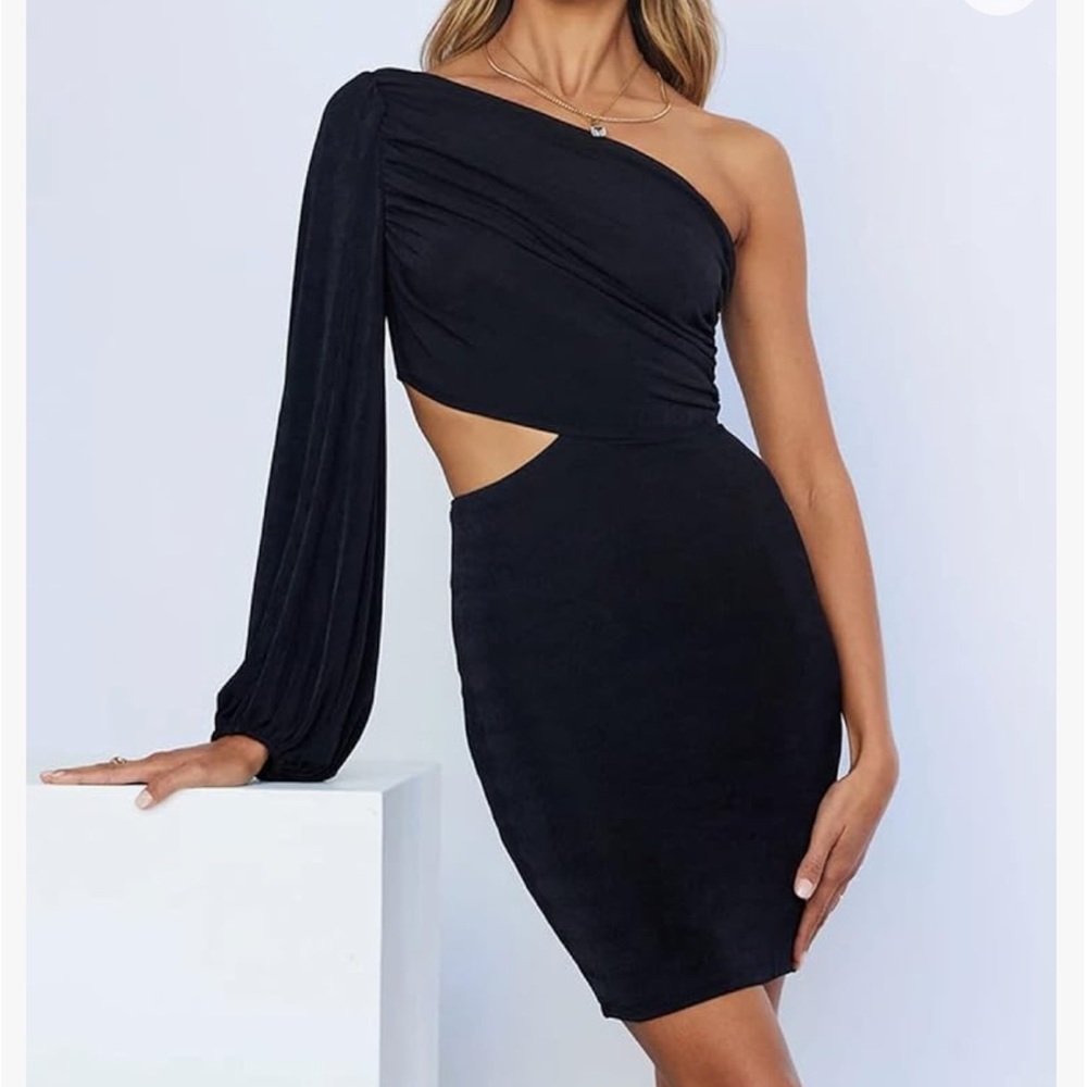 NWT Simplee One shoulder black velvet dress